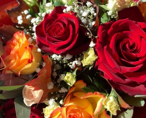 Bouquets de fleurs et compositions florales de saison